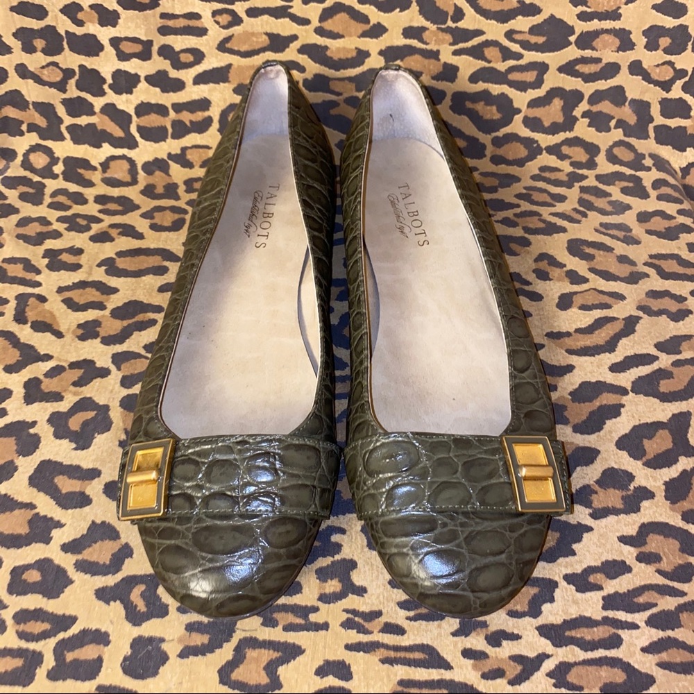 TALBOTS Green Leather Flats Size 9W 9 Wide